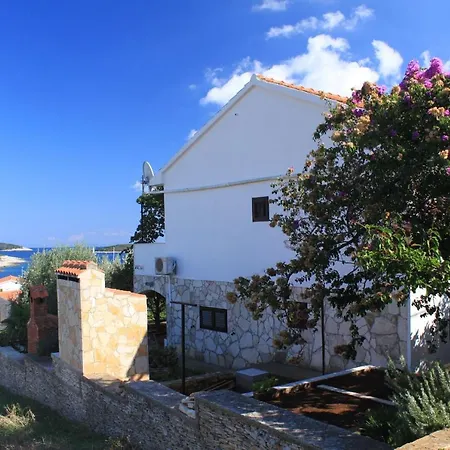 By The Sea Rukavac, Vis - 2411 Apartment *