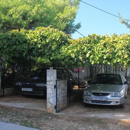 Apartment By The Sea Rukavac, Vis - 2411 Rukavac (Vis)