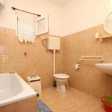 By The Sea Rukavac, Vis - 2411 Apartment