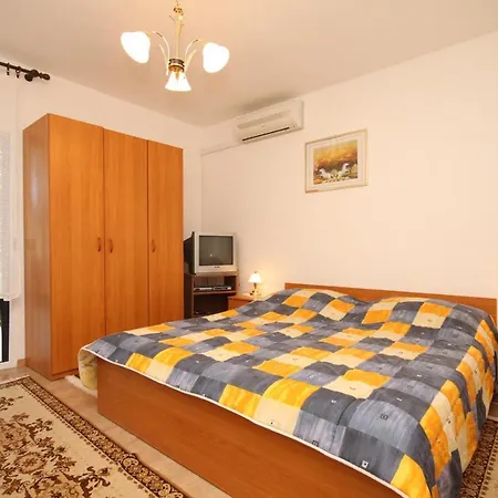 By The Sea Rukavac, Vis - 2411 Apartment *